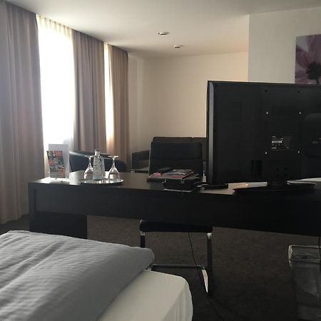 Hotel Schempp Μπόμπινγκεν Εξωτερικό φωτογραφία