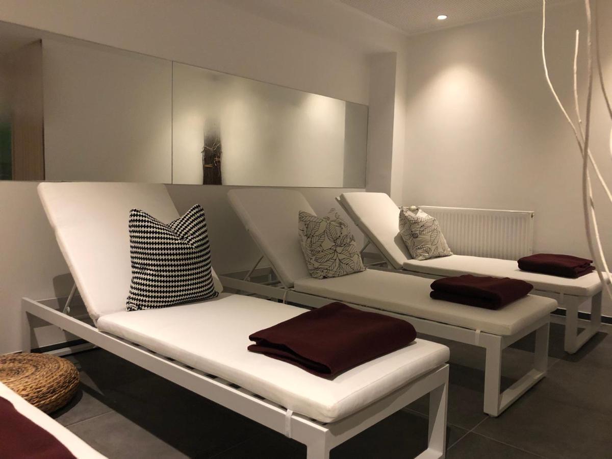 Hotel Schempp Μπόμπινγκεν Εξωτερικό φωτογραφία