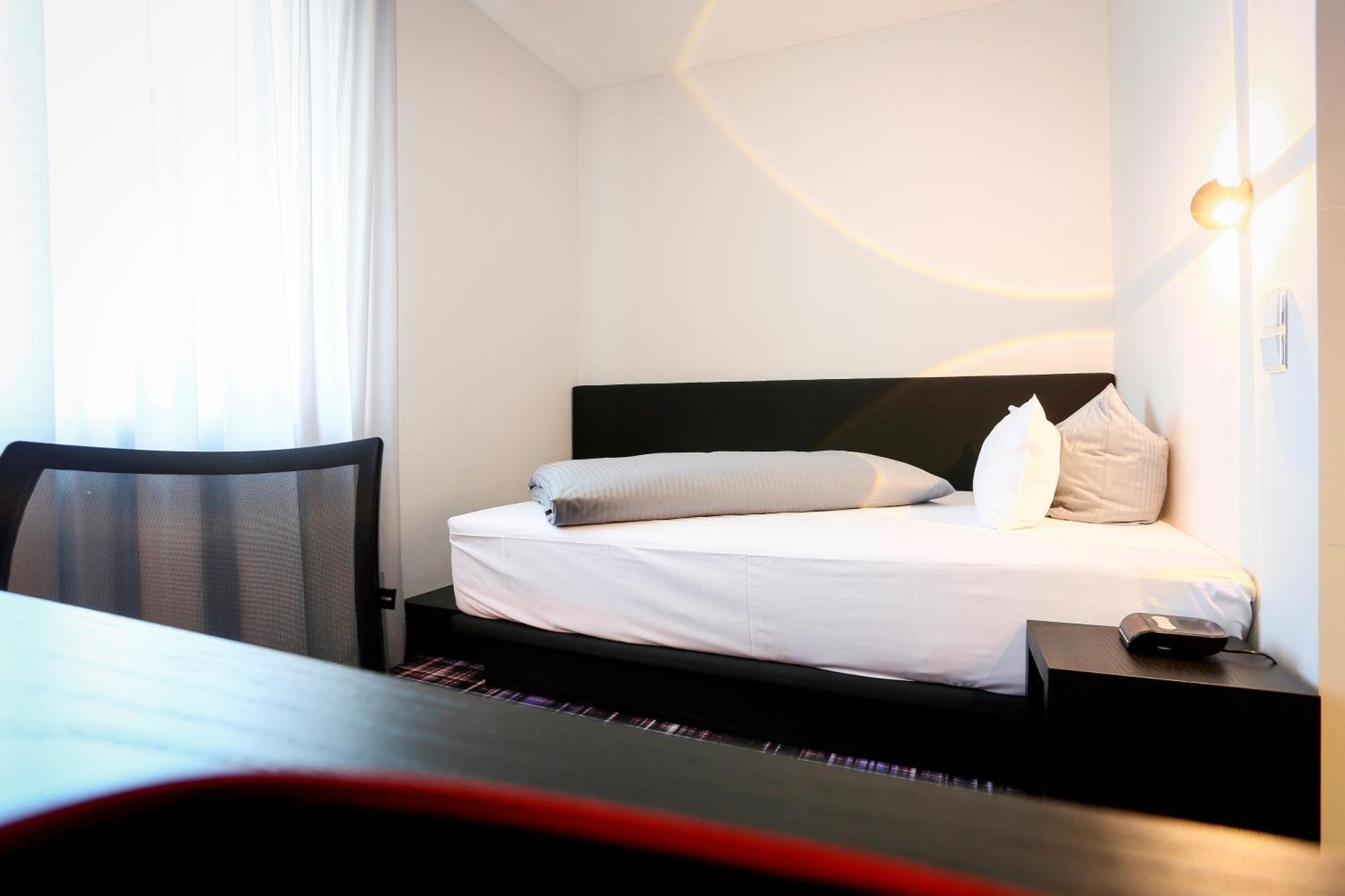 Hotel Schempp Μπόμπινγκεν Δωμάτιο φωτογραφία