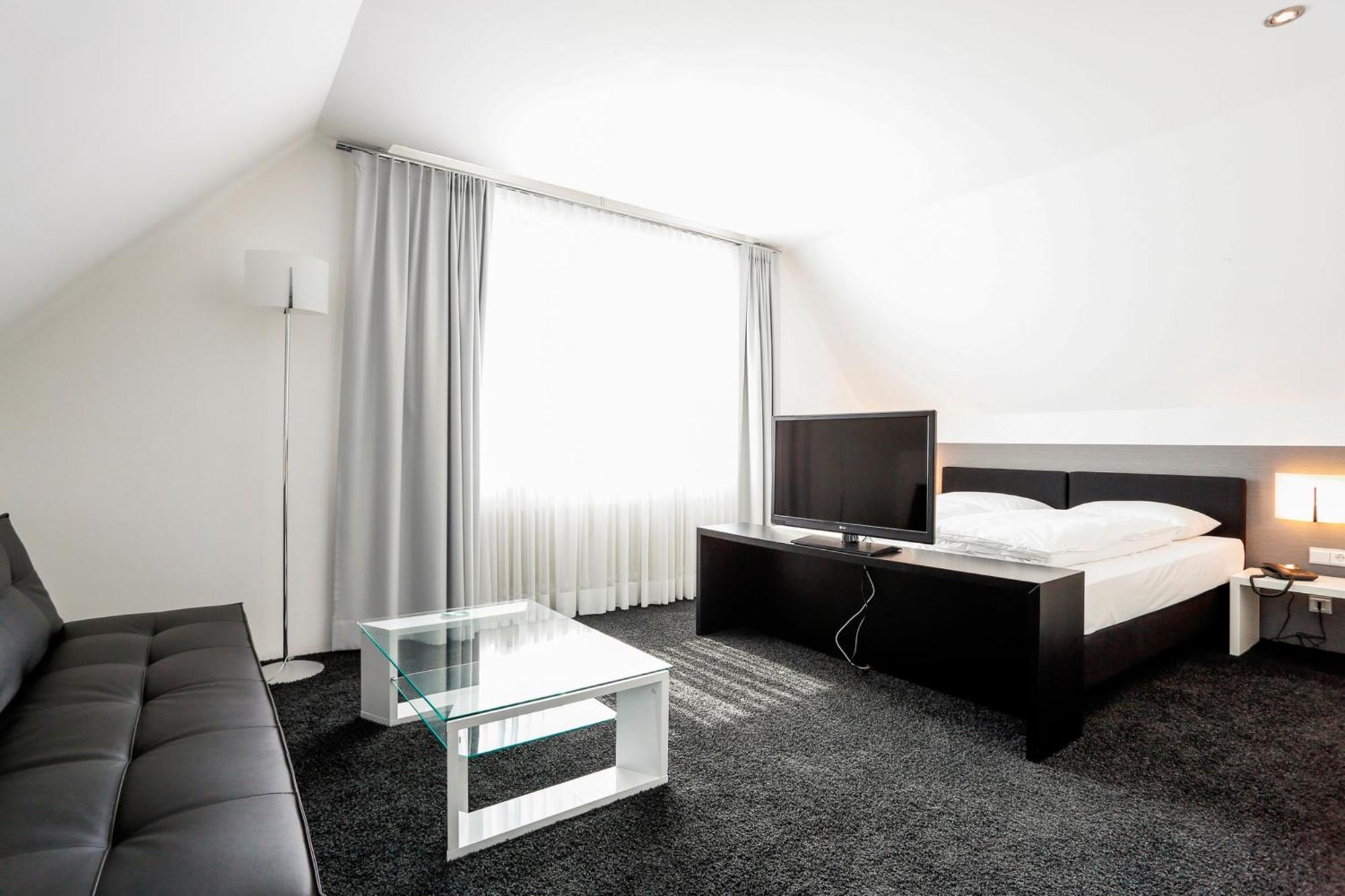 Hotel Schempp Μπόμπινγκεν Δωμάτιο φωτογραφία
