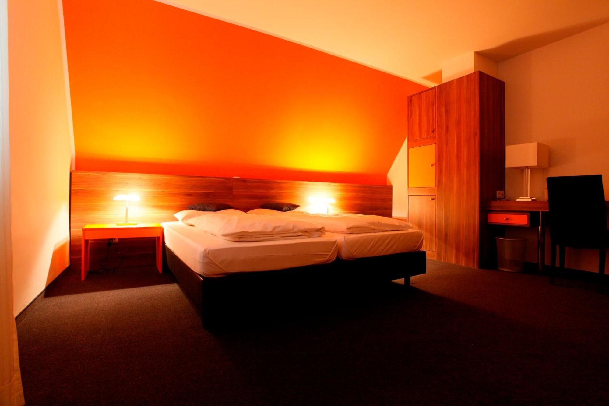 Hotel Schempp Μπόμπινγκεν Δωμάτιο φωτογραφία