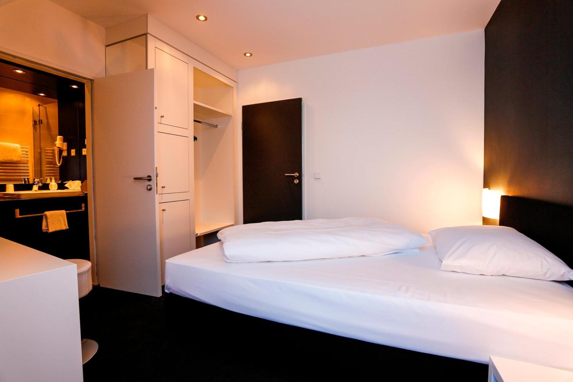 Hotel Schempp Μπόμπινγκεν Δωμάτιο φωτογραφία