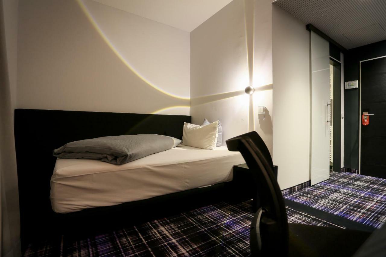 Hotel Schempp Μπόμπινγκεν Εξωτερικό φωτογραφία